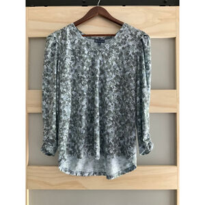 Democracy Green Gray Floral-Print Long Sleeve Top